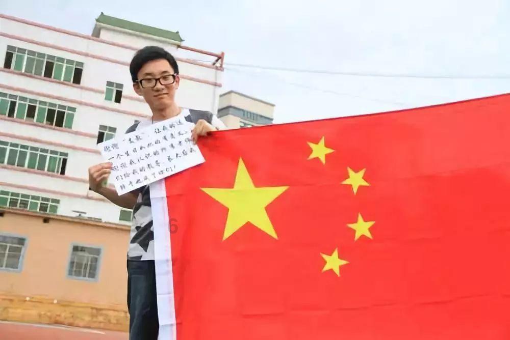 小伙一次性怒吃五斤车厘子，只为体验车厘子吃到饱是什么感觉-知识尽在掌握。